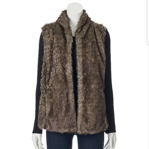 Sebby Brown Faux Fur Vest- It has Pockets!!